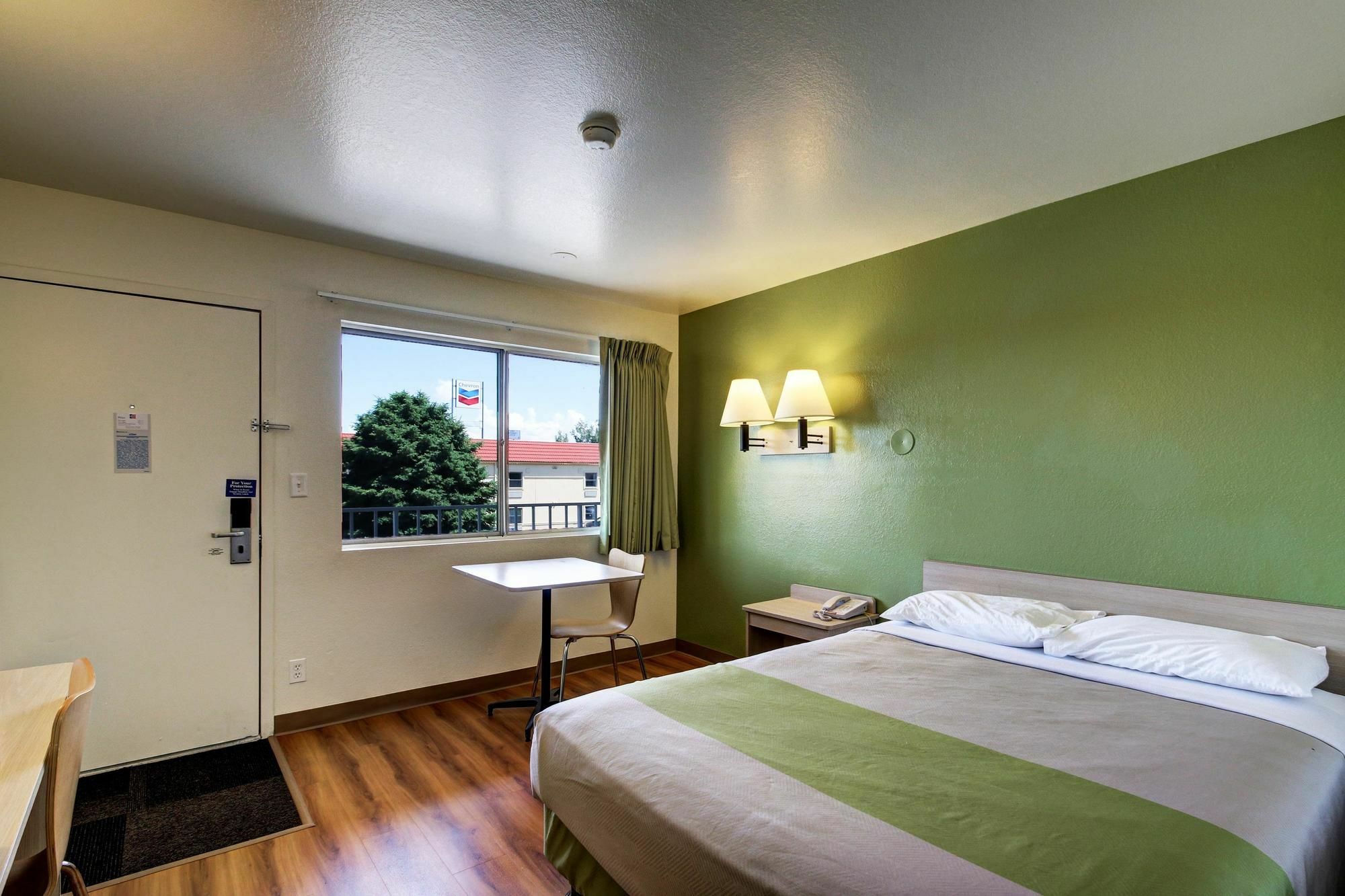 Econo Lodge Midvale Exteriör bild